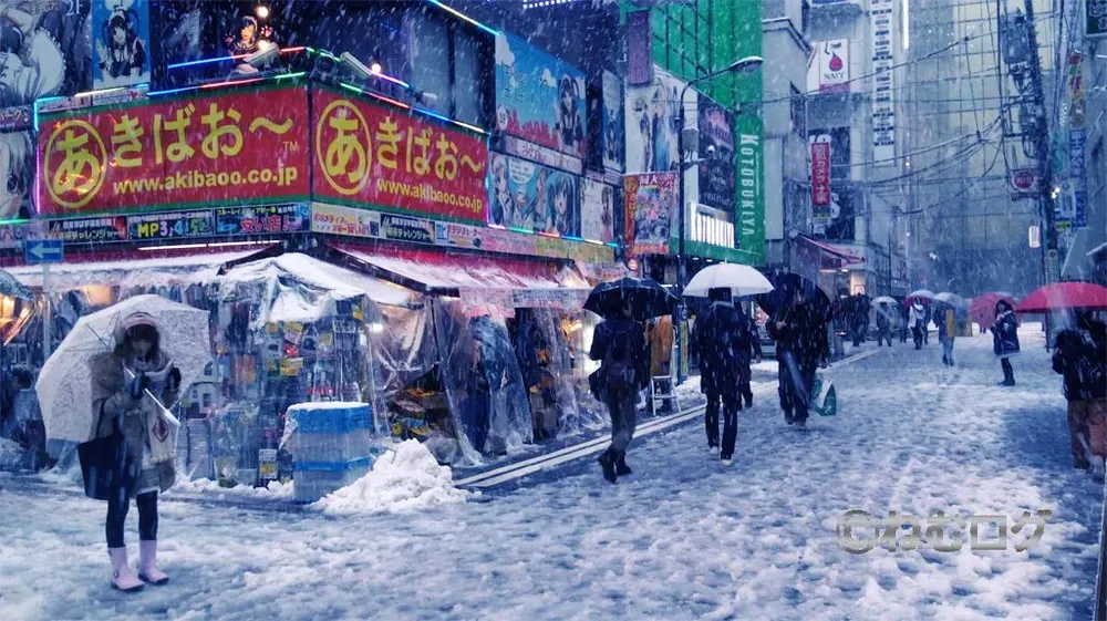 チラシ配布のバイトをしていた女性に声をかけられた話と、その後の展開をご紹介します