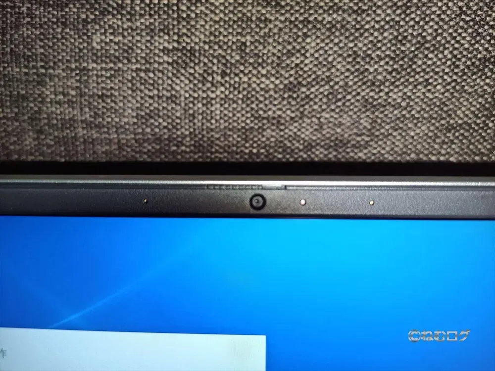 シャッターを開いた状態